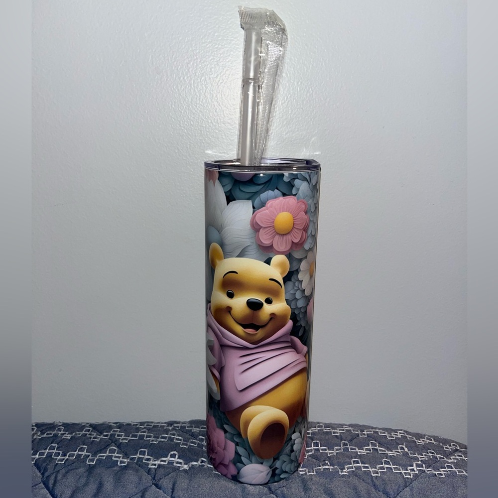 Winnie the Pooh Floral Tumbler with Straw